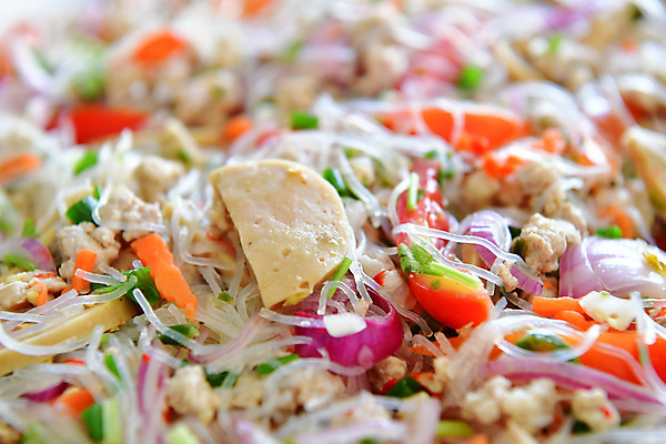 포토 JPG 해외이미지 전통 접시 산업 음식 다이어트 토마토 채소 태국 고추 양파 육류 돼지고기 요리 사람없음 컵 초록색 식당 식사 당근 샐러드 신선 뜨거움 양념 보호 허브 향신료 유기농 매움 성분 단백질 섞기 영양분 입가심 해외202004 해외포토 식물 식기 웰빙 아시아 컬러 컨셉 식재료 뿌리채소 건강 상점 맛 영양소 향미료 파일형식 이미지허브