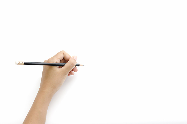 포토 JPG 해외이미지 손 실내 들기 신체부위 연필 기록 잡기 해외202004 해외포토 모션 학용품 사람 내부 필기구 파일형식 이미지허브