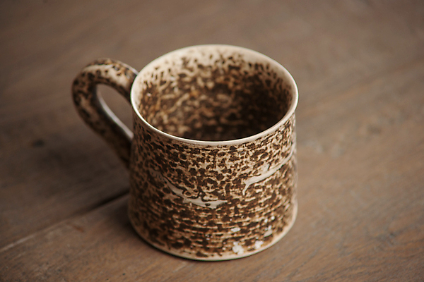 포토 JPG 해외이미지 전통 접시 디자인 문화 커피 음료 백그라운드 패턴 맥주 손잡이 미술 사람없음 장식 컵 세트 갈색 상점 머그컵 수확 흰색 시골 조끼 바 도자기 화려 사발 시장 냄비 수집 오브젝트 복고 기념품 점토 토기 유리주전자 수공예품 옛날 핸드메이드 스타일 해외202004 해외포토 식기 컬러 컨셉 무늬 농업 유리 주전자 문화예술 주류 외투 용기_그릇 사기그릇 솥 공예품 파일형식 이미지허브