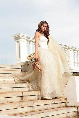 포토 JPG 해외이미지 백인 모델 손 드레스 여자 유럽 얼굴 인형 결혼 자연 한명 미소 사람 성인 장식 빛 태양 머리카락 화목 수확 흰색 화려 우아함 매끈함 피부 만족 복고 섬유 내추럴 스타일 해외202004 해외포토 자연요소 서양인 1 옷 감정 나라 컬러 컨셉 농업 표정 이벤트 신체부위 머리 직물 감각 생태계 파일형식 이미지허브