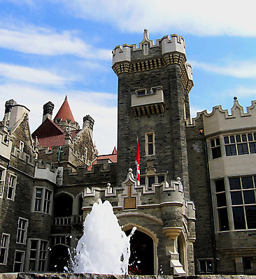 포토 JPG 해외이미지 구름 벽 캐나다 건축양식 창문 유리 하늘 주택 사람없음 건물 빨간색 파란색 문 계단 탑 발코니 바위 역사 타일 토론토 단계 계약자 석고 콘크리트 해외202004 해외포토 자연요소 건축물 건축 컬러 북아메리카 재질 돌_바위 계약 파일형식 이미지허브