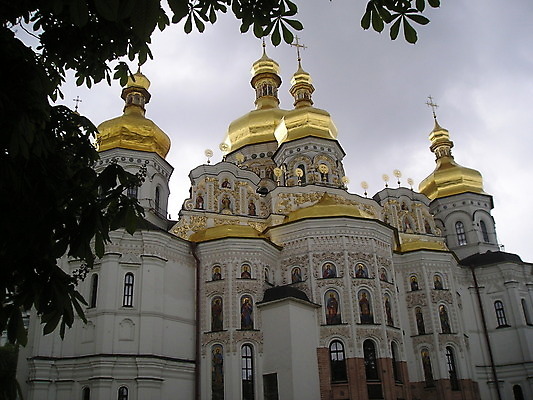 포토 JPG 해외이미지 구름 아이콘 전통 디자인 외관 유럽 기독교 종교 문화 건축양식 사람없음 도시풍경 성당 교회 힘 회색 도시 역사 황금 클래식 성자 시력 첨탑 동쪽 궤 완벽 우크라이나 해외202004 해외포토 자연요소 건축 나라 컬러 컨셉 종교건축 풍경 탑 방향 파일형식 이미지허브