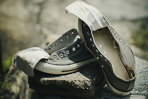 포토 JPG 해외이미지 라이프스타일 디자인 옷 스포츠 여행 백그라운드 운동화 신발 컨셉 거리 바닥 건조 사람없음 청춘 햇빛 태양 유행 검은색 수확 흰색 뜨거움 쌍 빨래 청소 질감 복고 시멘트 고무 그런지 옛날 중고 스타일 해외202004 해외포토 자연요소 컬러 가사 농업 생활 파일형식 이미지허브