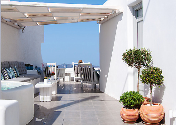 포토 JPG 해외이미지 전통 벽 섬 여행 건축양식 베개 탁자 거리 주택 사람없음 빛 햇빛 태양 여행객 마을 식당 흰색 도자기 지중해 당구 그리스 휴양지 화산 좁은 대야 그리스인 가림막 다도해 안뜰 옛날 안락 해외202004 해외포토 자연요소 서양인 건축 유럽 바다 컬러 가구 컨셉 침구 산 사람 건물 구기 상점 장소 파일형식 이미지허브