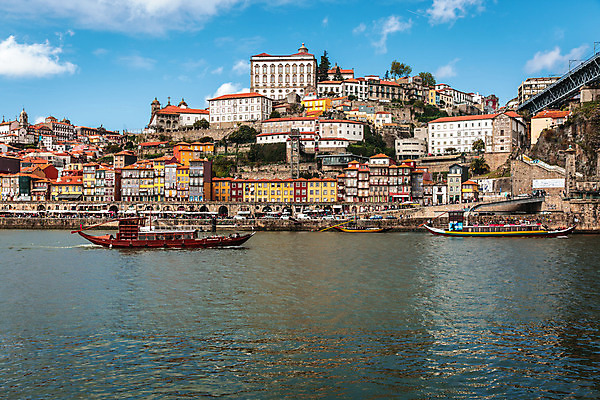 포토 JPG 해외이미지 여행 건축양식 풍경 사람없음 강 와인 보트 포르투갈 호기심 엽서 양조장 해외202004 해외포토 건축 감정 유럽 컨셉 배_교통 주류 편지 파일형식 이미지허브