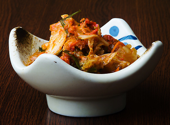 포토 JPG 해외이미지 전통 접시 음식 백그라운드 채소 고추 한국 건강 요리 동양인 사람없음 빨간색 중국 흰색 뜨거움 닫기 바비큐 매움 양배추 발효 후추 채식주의자 총각무 해외202004 해외포토 식기 아시아 컬러 모션 인종 맛 무 향신료 채식 파일형식 이미지허브