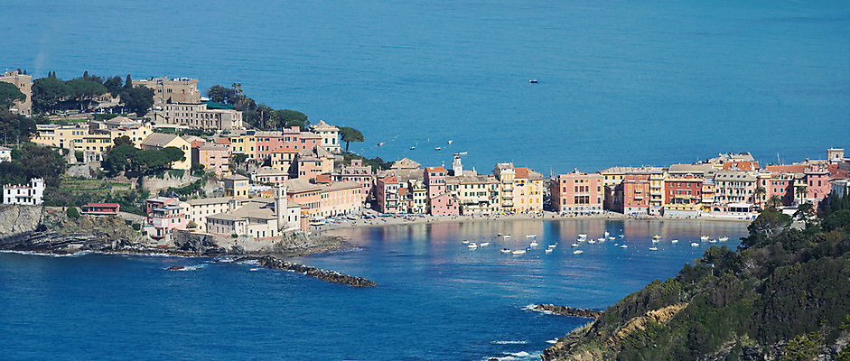 포토 JPG 해외이미지 모래 바다 여행 2 건축양식 자연 낚시 휴가 주택 파노라마 풍경 사람없음 야외 목재 물 여름 파란색 태양 반사 침묵 이탈리아 도시 만 보트 작음 타운 옛날 해외202004 해외포토 자연요소 나무 계절 건축 유럽 컬러 배_교통 재료 레저 촬영기법 건물 소리 크기 생태계 파일형식 이미지허브