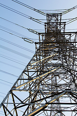 포토 JPG 해외이미지 건축양식 통신 사람없음 파란색 탑 힘 발전기 엔지니어 역 봉 엔진 철강 해외202004 해외포토 건축물 건축 컬러 교통시설 발전소 기술자 파일형식 이미지허브