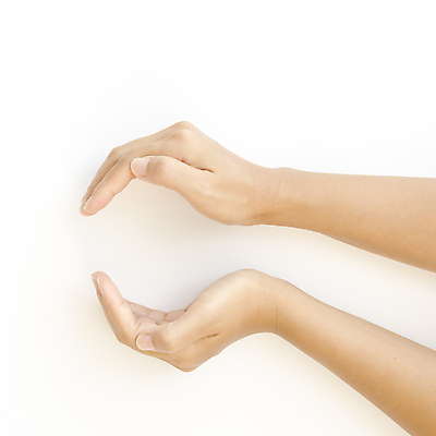 포토 JPG 해외이미지 손 실내 손짓 신체부위 원형 해외202004 해외포토 도형 모션 사람 내부 파일형식 이미지허브