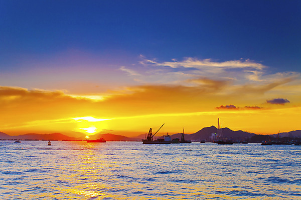 포토 JPG 해외이미지 실루엣 파도 바다 여행 요트 갈매기 조류 하늘 바람 항해 사람없음 목재 물 태양 일출 항구 중국 일몰 보트 군중 위험 큼 활 함선 해군 낚시꾼 선원 포트 홍콩 나루 도개교 해외202004 해외포토 자연요소 나무 동물 아시아 컨셉 배_교통 재료 교통시설 날씨 군대 촬영기법 사람 노을 다리_건축물 크기 파일형식 이미지허브