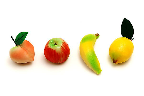 포토 JPG 해외이미지 스튜디오촬영 모양 전통 과일 사람없음 닫기 달콤 자르기 흰배경 고립 정물화 페스츄리 해외202004 해외포토 빵 백그라운드 모션 실내 흰색 맛 그림 파일형식 이미지허브