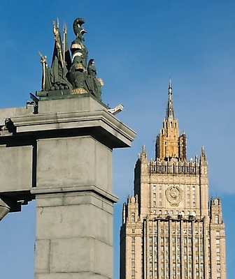 포토 JPG 해외이미지 외관 유럽 문화 여행 건축양식 창문 하늘 사람없음 야외 건물 파란색 사무실 탑 고층빌딩 도시 큼 러시아 러시아인 모스크바 정부 해외202004 해외포토 서양인 건축물 건축 나라 컬러 비즈니스 빌딩 크기 파일형식 이미지허브