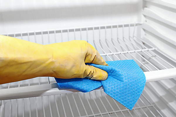 포토 JPG 해외이미지 손 장갑 가사 가정 표면 선반 주택 사람 사람없음 파란색 빛 노란색 주방 기계 장비 흰색 보호 위생 씻기 세제 주부 냉장고 걸레 닦기 고무 청소부 스펀지 돌봄 라텍스 위생관리 해외202004 해외포토 직업 잡화 컬러 가구 컨셉 모션 관리 건물 신체부위 청결 가전제품 청소도구 파일형식 이미지허브