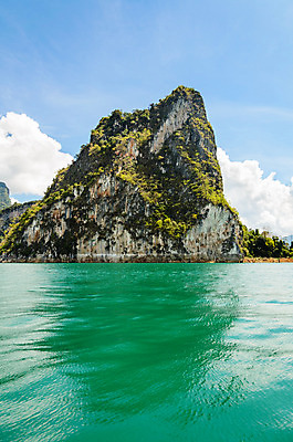 포토 JPG 해외이미지 나무 구름 아시아 호수 섬 여행 태국 자연 하늘 산 국립공원 풍경 사람없음 야외 초록색 물 여름 파란색 강 바위 저수지 석호 내추럴 석회암 절정 터키석 해외202004 해외포토 자연요소 식물 계절 공원 나라 컬러 암석 돌_바위 보석 생태계 파일형식 이미지허브