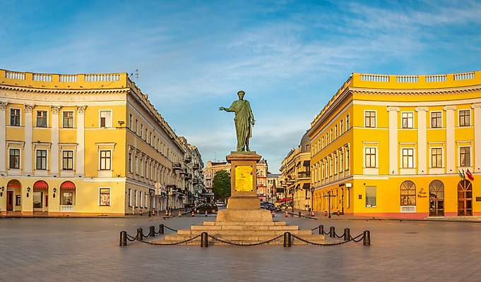 포토 JPG 해외이미지 나무 공원 감정 유럽 도로 조각 여행 백그라운드 가로등 벤치 건축양식 자연 하늘 아침 휴식 파노라마 사람없음 야외 건물 여름 도시풍경 조각상 계단 봄 도시 역사 고독 받침대 정사각형 청동 천연기념물 사생활 옛날 우크라이나 회복 해외202004 해외포토 주간 도형 식물 건축물 계절 공공시설 건축 나라 길 컨셉 의자 교통시설 촬영기법 풍경 조형물 생태계 파일형식 이미지허브