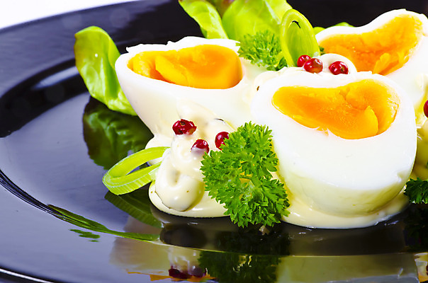 포토 JPG 해외이미지 접시 영어 음식 백그라운드 다이어트 건강 육류 요리 사람없음 빨간색 초록색 계란 식사 치킨 튀김 흰색 하트 아침식사 굽기 토스트 해외202004 해외포토 모양 문자 식기 빵 컬러 식재료 알 구이 닭고기요리 파일형식 이미지허브