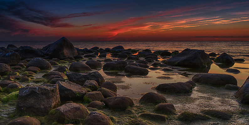 포토 JPG 해외이미지 구름 유럽 바다 여행 하늘 사람없음 물 여름 컬러풀 태양 반사 일몰 바위 암초 라트비아 해외202004 해외포토 자연요소 계절 나라 컬러 북유럽 노을 파일형식 이미지허브