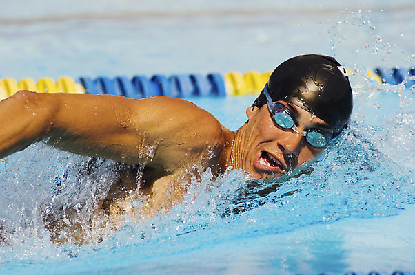 포토 JPG 해외이미지 남자 수영복 스포츠 수영장 한명 상반신 성인 앞모습 수영 물안경 수영선수 수영모 성인남자한명만 해외202004 해외포토 1 옷 뷰포인트 운동선수 사람 수상스포츠 수영용품 남자한명만 성인남자만 파일형식 이미지허브