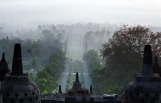 포토 JPG 해외이미지 전통 아시아 종교 여행 백그라운드 불교 건축양식 하늘 산 사람없음 파란색 여행객 일출 황혼 새벽 바위 사찰 의식 신비 그림 피라미드 인도네시아 신화 천연기념물 사리탑 파멸 힌두교 해외202004 해외포토 자연요소 건축물 건축 나라 컬러 컨셉 종교건축 사람 노을 탑 일몰 돌_바위 랜드마크 파일형식 소멸 이미지허브