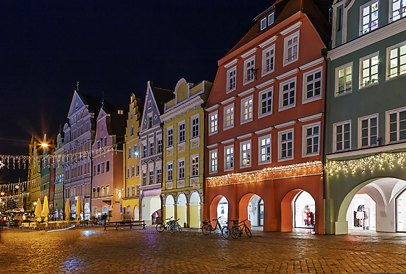 포토 JPG 해외이미지 외관 유럽 여행 크리스마스 건축양식 거리 주택 독일 사람없음 야외 건물 도시풍경 컬러풀 도시 중세 역사 저녁 그림 타운 빛망울 구시가지 옛날 바이에른 바이에른사람 해외202004 해외포토 건축물 기념일 건축 나라 컬러 풍경 빛 밤 야간 파일형식 이미지허브
