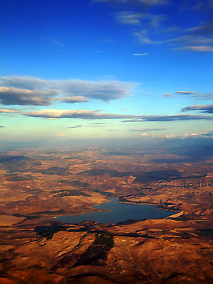 포토 JPG 해외이미지 구름 섬 밭 자연 조류 하늘 바람 산 안테나 풍경 사람없음 농장 이탈리아 지중해 고도 화산 엽서 생태학 절정 특별함 수평선 해외202004 해외포토 자연요소 동물 교육 유럽 바다 컨셉 농업 통신 날씨 편지 생태계 파일형식 이미지허브