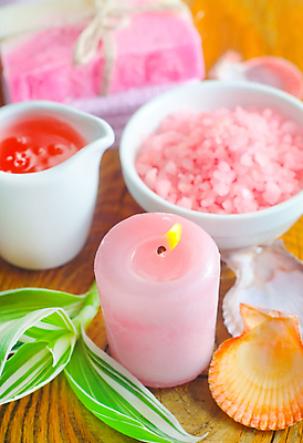 포토 JPG 해외이미지 분홍색 잎 사람없음 스파 조개껍데기 스파용품 비누 향초 아로마테라피 시럽컵 입욕소금 해외202004 해외포토 식물 컬러 초 조개 위생용품 미용용품 오브젝트 소금 테라피 파일형식 이미지허브