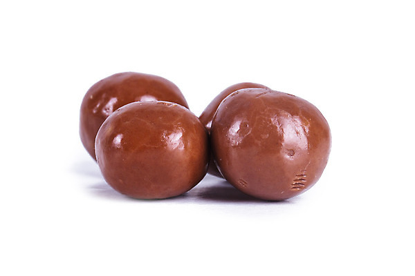 포토 JPG 해외이미지 음식 조각 다이어트 디저트 사탕 사람없음 갈색 초콜릿 어둠 흰색 원형 닫기 달콤 맛 작음 먹기 칼로리 코코아 중독 흙더미 고립 식용 여의주 많음 억울 해외202004 해외포토 도형 감정 음료 컬러 컨셉 모션 건강 흙 크기 파일형식 더미 이미지허브