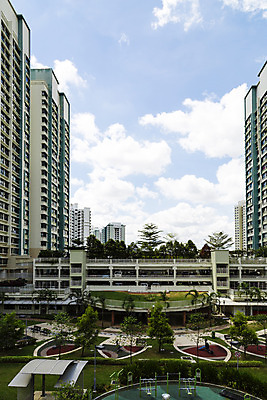 포토 JPG 해외이미지 외관 공원 건축양식 자동차 하늘 부동산 새로움 아파트 주택 사람없음 건물 가로 초록색 파란색 고층빌딩 블록 도시 재산 놀이터 큼 콘도 타운 리빙 이웃 싱가폴 대여 대출 개발 콘크리트 스타일 많음 해외202004 해외포토 건축물 공공시설 건축 아시아 육상교통 컬러 컨셉 놀이 숙소 빌딩 금융 크기 파일형식 이미지허브