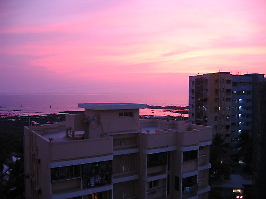 포토 JPG 해외이미지 분홍색 하늘 주택 사람없음 건물 보라색 일몰 도시 해외202004 해외포토 건축물 컬러 노을 파일형식 이미지허브