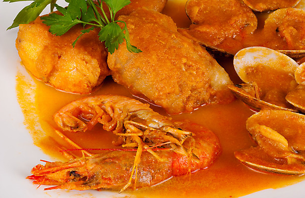 포토 JPG 해외이미지 전통 접시 유럽 부분 조개 새우 갑각류 어류 요리 사람없음 가로 식당 뜨거움 지중해 해산물 서빙 스페인요리 해외202004 해외포토 동물 식기 나라 음식 바다 어패류 상점 수중동물 스페인 파일형식 이미지허브