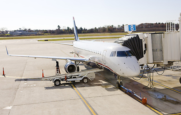 포토 JPG 해외이미지 외관 여행 북아메리카 교통시설 비행기 사람없음 야외 미국 공항 대패 해외202004 해외포토 교통 항공교통 대중교통 아메리카 시설 파일형식 이미지허브