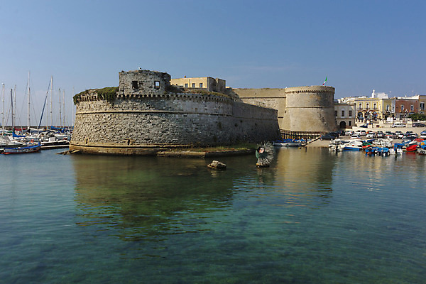 포토 JPG 해외이미지 외관 바다 건축양식 하늘 파노라마 풍경 사람없음 야외 물 파란색 여행객 마을 도시 성 해안도시 포트 타운 남쪽 해외202004 해외포토 자연요소 건축물 건축 컬러 촬영기법 사람 방향 파일형식 이미지허브