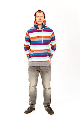 포토 JPG 해외이미지 스튜디오촬영 백인 남자 셔츠 한명 사람 성인 세로 유행 줄무늬 흰배경 고립 스타일 해외202004 해외포토 서양인 1 백그라운드 상의 무늬 실내 흰색 파일형식 이미지허브