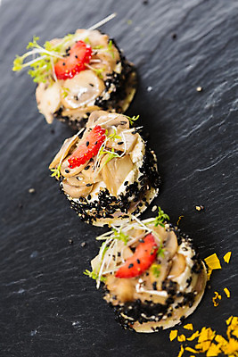 포토 JPG 해외이미지 음식 빵 크리스마스 다이어트 토마토 채소 탁자 휴가 치즈 새우 기념 샌드위치 건강 육류 돼지고기 어류 요리 사람없음 빨간색 파티 숟가락 식사 저녁식사 치킨 이탈리아 샐러드 흰색 신선 변화 맛 그릴 애피타이저 지중해 카나페 향신료 햄 토스트 로즈메리 점심식사 폭식 딜 뷔페 해외202004 해외포토 기념일 유럽 바다 컬러 가구 컨셉 식재료 주방용품 유제품 서양음식 수저 갑각류 이벤트 수중동물 허브 닭고기요리 향미료 파일형식 이미지허브