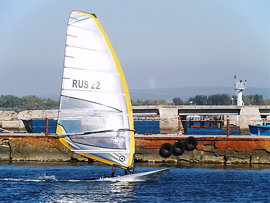 포토 JPG 해외이미지 파도 바다 여행 요트 하늘 바람 휴가 항해 사람 사람없음 물 파란색 햇빛 태양 우주 힘 윈드서핑 보트 서핑 고급 우아함 크루즈 속도 돛 장면 돛대 뱃놀이 해외202004 해외포토 자연요소 컬러 컨셉 배_교통 날씨 전통놀이 수상스포츠 파일형식 이미지허브