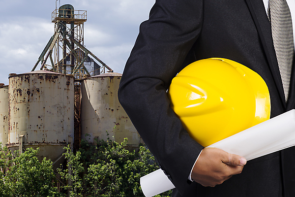 포토 JPG 해외이미지 라이프스타일 디자인 남자 산업 과학 오렌지 회사 비즈니스 공장 교통시설 노동자 사람없음 건물 컴퓨터 힘 장비 에너지 작업 환경오염 엔지니어 감독 휘발유 석유 헬멧 컨테이너 땅 연료 가스 공학 물류 배기가스 복잡 인턴쉽 철강 프로젝트 해외202004 해외포토 직업 건축물 교육 교통 컨셉 과일 공업 사람 생활 전자제품 기술자 보호장비 시설 파일형식 이미지허브