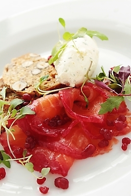 포토 JPG 해외이미지 그릇 음식 건강 어류 요리 사람없음 식사 저녁식사 먹기 연어 대서양 훈제 건강식 점심식사 치유 스코틀랜드 해외202004 해외포토 식기 바다 모션 영국 수중동물 파일형식 이미지허브