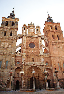 포토 JPG 해외이미지 유럽 종교 조각 건축양식 사람없음 조각상 성당 교회 탑 얼룩 영혼 역사 스페인 재산 천장 정사각형 목각 천연기념물 옛날 정문 해외202004 해외포토 도형 건축물 건축 나라 종교건축 건물 금융 조형물 문 파일형식 이미지허브