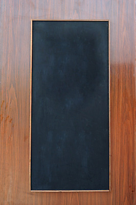 포토 JPG 해외이미지 학생 교육 백그라운드 컨셉 텍스트 통신 교실 학교 수업 프레임 광고판 사람없음 목재 가로 스터디 우주 검은색 쪽지 교사 칠판 공백 흰색 가르침 메시지 닫기 심볼 사인 그림 분필 질감 그런지 옛날 중고 필기체 해외202004 해외포토 나무 직업 문자 컬러 재료 모션 알림판 학습 초크 판 파일형식 이미지허브