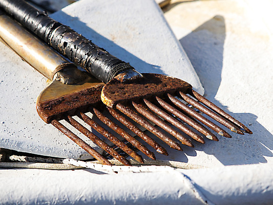 포토 JPG 해외이미지 전통 창 밧줄 파도 바다 교통시설 자연 낚시 바닥 항해 사람없음 목재 초록색 물 파란색 컬러풀 반사 노란색 항구 그리기 보트 작음 나룻배 묶기 부식 함선 매듭 크로아티아 수목 옛날 해외202004 해외포토 자연요소 나무 유럽 무기 줄 컬러 교통 배_교통 재료 모션 레저 크기 시설 생태계 파일형식 이미지허브