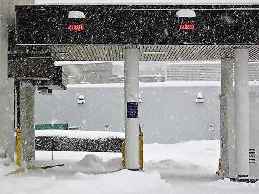 포토 JPG 해외이미지 겨울 날씨 휴가 사람없음 얼음 미국 추위 흰색 위험 12월 위협 서리 폭풍 눈보라 1월 2월 해외202004 해외포토 자연요소 계절 컬러 컨셉 북아메리카 눈_날씨 날짜 파일형식 이미지허브