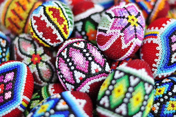 포토 JPG 해외이미지 전통 디자인 계절 종교 음식 백그라운드 휴가 부활절 기념 미술 사람없음 장식 빨간색 컬러풀 계란 페인트 봄 축하 점 수집 심볼 질감 핸드메이드 해외202004 해외포토 기념일 컬러 컨셉 문화예술 알 파일형식 이미지허브