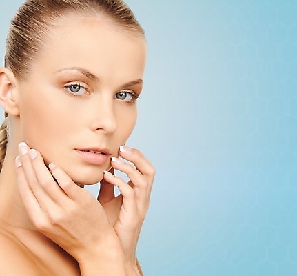 포토 JPG 해외이미지 1 웰빙 응시 여자 행복 얼굴 백그라운드 컨셉 건강 관리 한명 사람 파란색 활발 터치 신선 매끈함 손톱관리 피부 순수 만족 피부관리 부드러움 돌봄 해외202004 해외포토 시선 감정 컬러 모션 신체부위 뷰티 감각 네일아트 파일형식 이미지허브