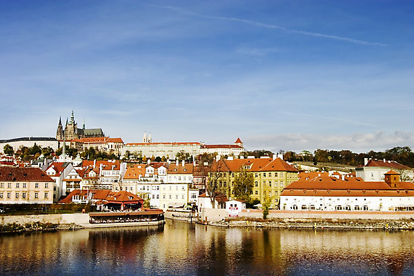 포토 JPG 해외이미지 유럽 벽 여행 건축양식 주택 요정 이야기 풍경 사람없음 건물 물 강 도시풍경 반사 여행객 수확 가을 도시 신용카드 성 중세 중앙 언덕 그림 프라하 타운 동쪽 10월 공화국 보헤미아 옛날 해외202004 해외포토 자연요소 건축물 계절 건축 나라 농업 사람 금융 날짜 역사 방향 체코 파일형식 이미지허브