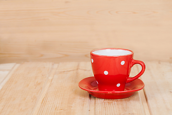 포토 JPG 해외이미지 그릇 백그라운드 패턴 탁자 손잡이 그림자 사람없음 컵 빨간색 빛 반사 활발 머그컵 흰색 기구 선택 컵받침 오브젝트 백자 전경 해외202004 해외포토 식기 컬러 가구 컨셉 무늬 풍경 도자기 받침대 파일형식 탑뷰 이미지허브