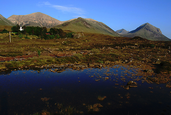 포토 JPG 해외이미지 섬 하늘 영국 산 풍경 사람없음 물 강 골짜기 언덕 스코틀랜드 해외202004 해외포토 자연요소 유럽 자연 파일형식 이미지허브