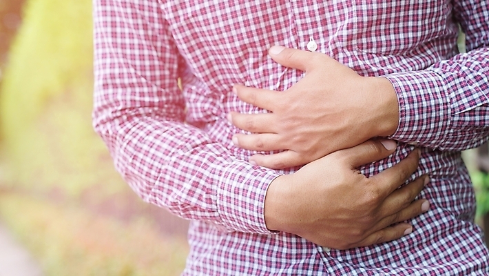 포토 JPG 해외이미지 백인 남자 음식 백그라운드 컨셉 신체 스트레스 건강 사람 동양인 사람없음 약 고통 표현 질병 상처 시스템 문제 박테리아 돌봄 복근 해로움 해외202004 해외포토 서양인 감정 의학 모션 근육 인종 파일형식 이미지허브