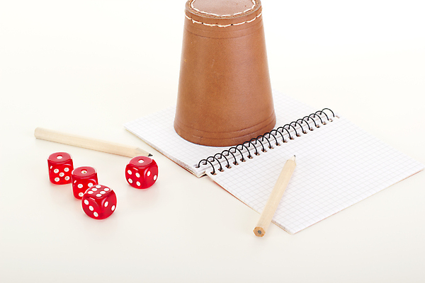 포토 JPG 해외이미지 라이프스타일 돈 비즈니스 놀이 성공 사람없음 금융 연필 파티 쪽지 기쁨 게임 우승 행운 휴게실 재산 고급 도박 선택 위험 유혹 카지노 주사위 흥분 기회 중독 승자 잭팟 해외202004 해외포토 감정 컨셉 학용품 이벤트 생활 경제 필기구 최고 파일형식 이미지허브