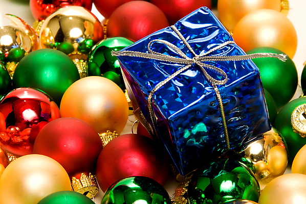 포토 JPG 해외이미지 계절 리본 종이 크리스마스장식 크리스마스 공 유리 휴가 크리스마스선물 선물 사람없음 장식 선물상자 쇼핑 상자 세일 상점 축제 놀람 축하 고급 구매 상품 포장지 오브젝트 활 주기 상업 패키지 소매 포장소품 스타일 해외202004 해외포토 기념일 감정 컨셉 포장 모션 재질 표정 포장재료 파일형식 이미지허브