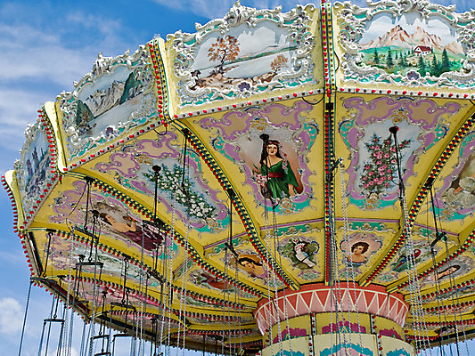 포토 JPG 해외이미지 전통 공원 포즈 모션 놀이 하늘 휴가 휴식 이벤트 사람없음 파란색 빛 축제 놀람 활발 기쁨 장비 오픈 바퀴 원형 승차 큼 속도 그네 회전목마 거인 공평 되감기 해외202004 해외포토 도형 공공시설 감정 컬러 컨셉 표정 놀이기구 크기 파일형식 이미지허브